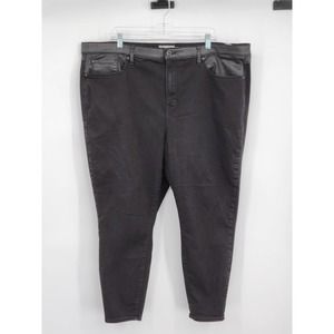 Torrid Super Soft Sky High Skinny Faux Leather Trim Black Plus Size 26S